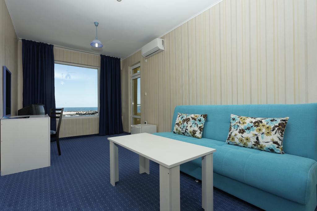 Hotel Marina Naousa Oda fotoğraf
