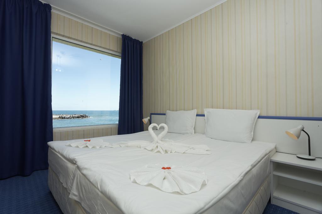 Hotel Marina Naousa Oda fotoğraf